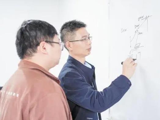 梁瑞科:在储能赛道上逐“绿”向新