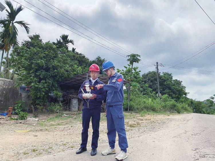 海南定安供电局实现10千伏线路无人机自动巡航全覆盖