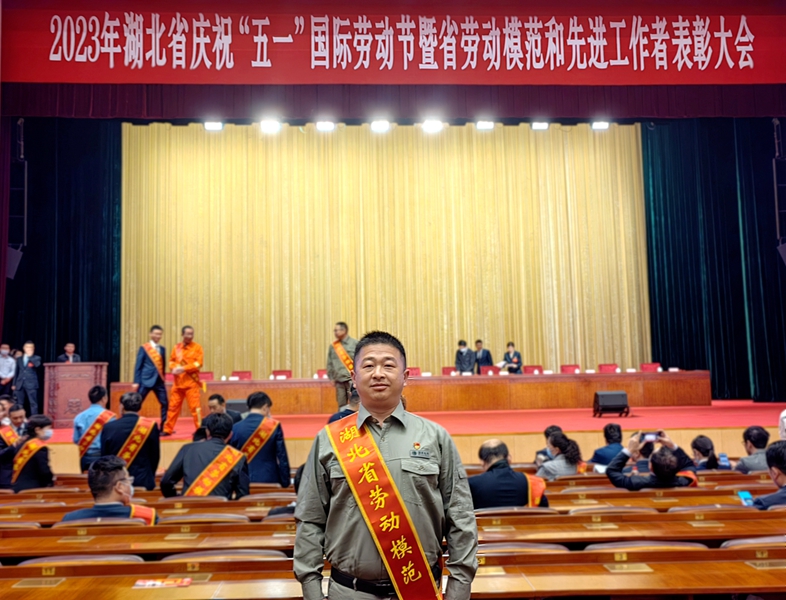 陈国华：扎根一线23载 守护新时代的“光”