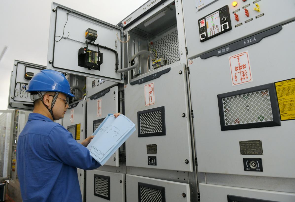 余姚市宏宇输变电工程公司服务光伏发电入网 夏季保供再添绿能