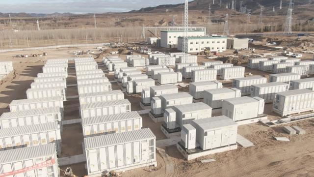 全国最大共享储能机柜投运 助力京津冀地区节