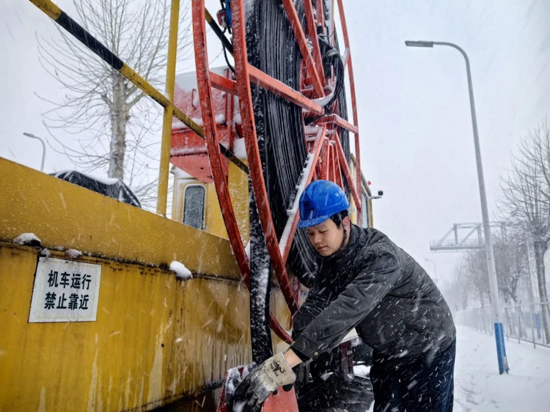 华能山东公司：应对强降雪 迎战倒春寒