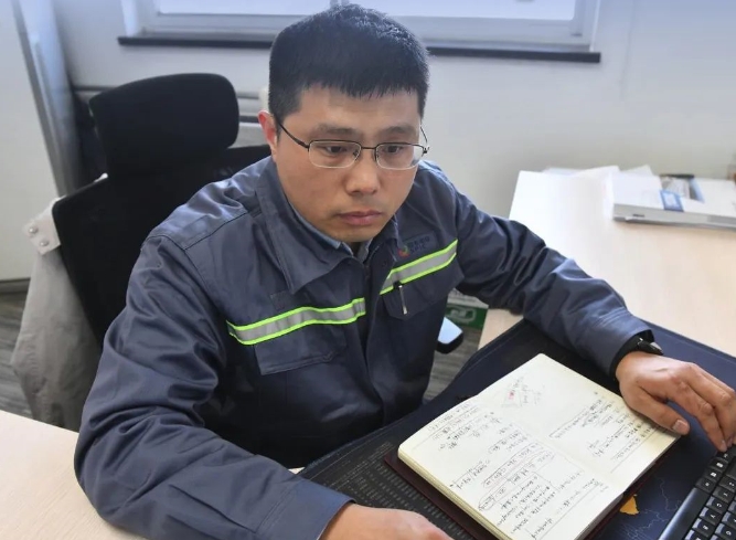 电投榜样张记刚 百炼成“刚”